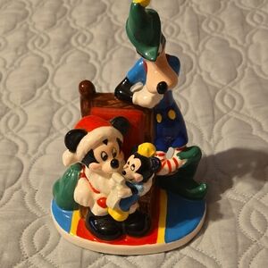 Disney Christmas Figurine with Mickey and Goofy 1989